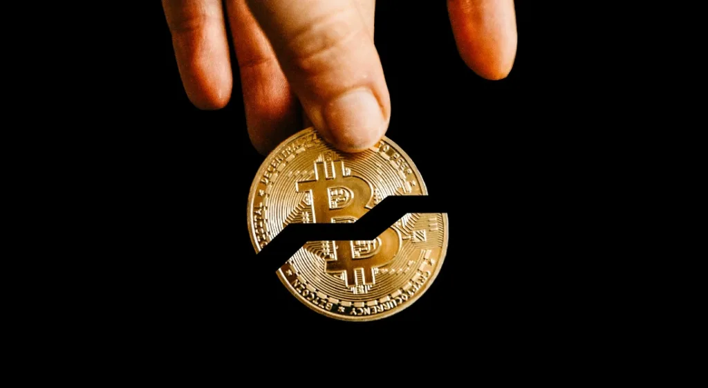 بعد التنصيف لم لا ترتفع عملة البيتكوين؟